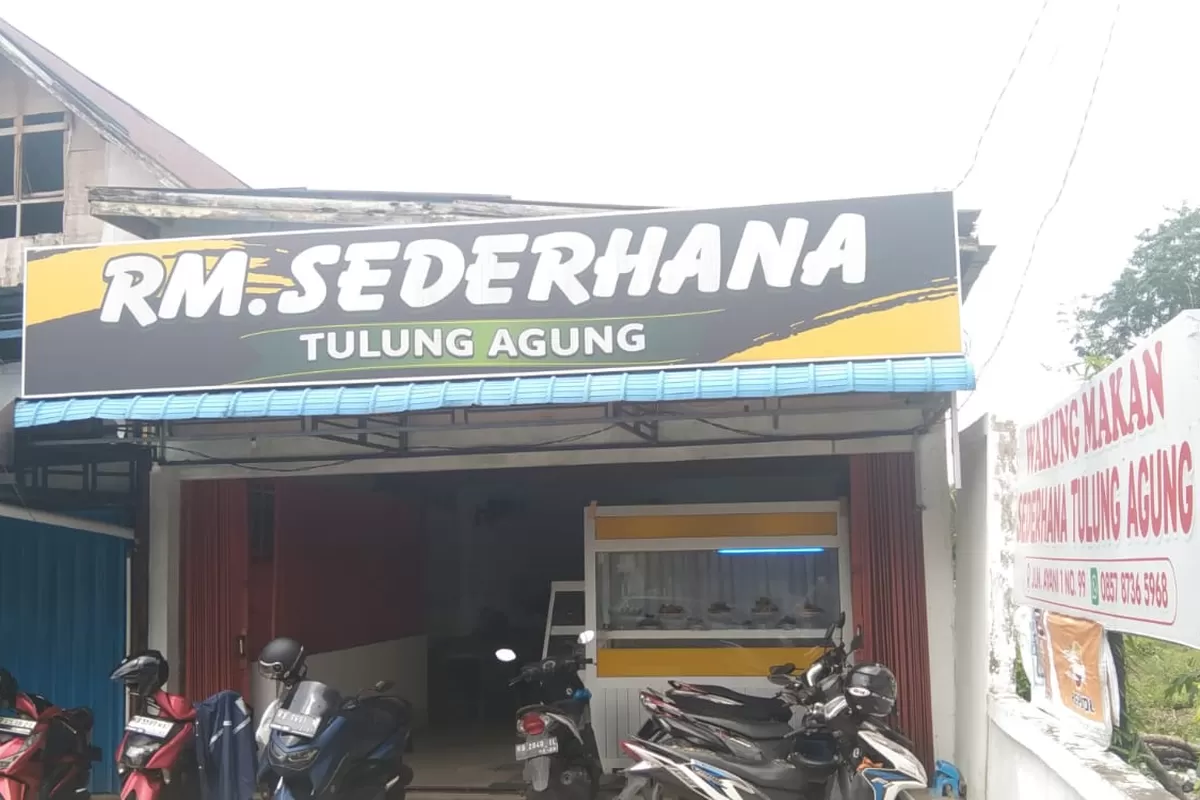 Rumah Makan Sederhana: The Heartbeat of Kalimantan Street